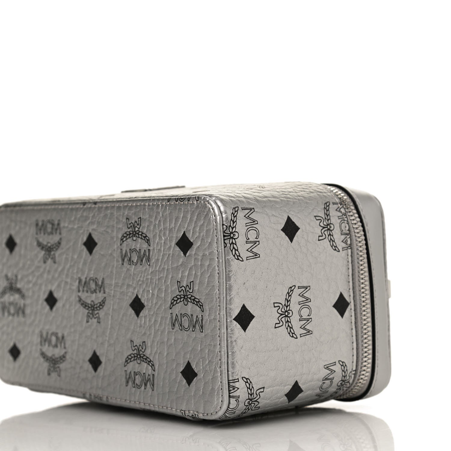 MCM Metallic Visetos Vanity Case Silver 10 of 10