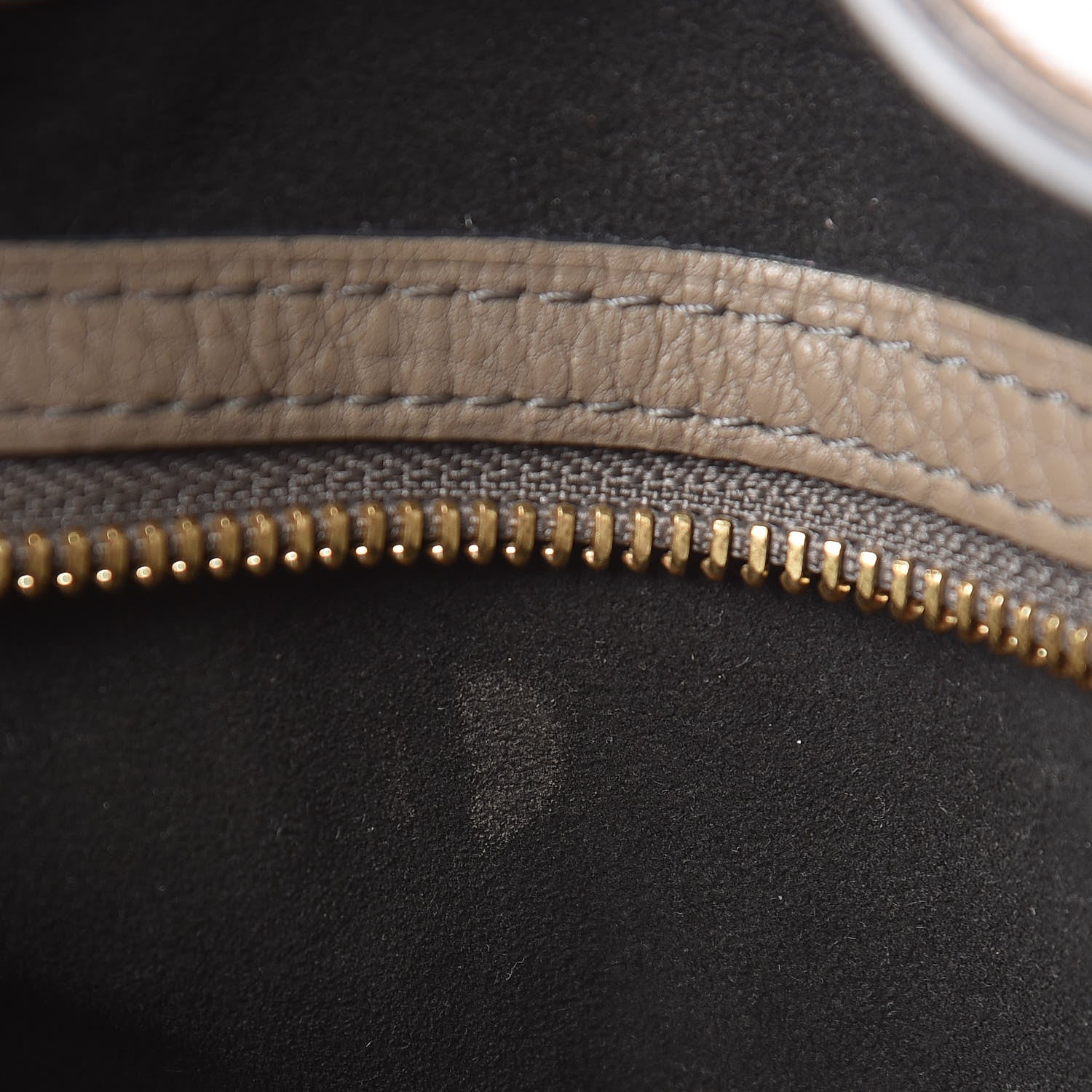 Louis Vuitton Mahina Cirrus PM Taupe 7 of 9