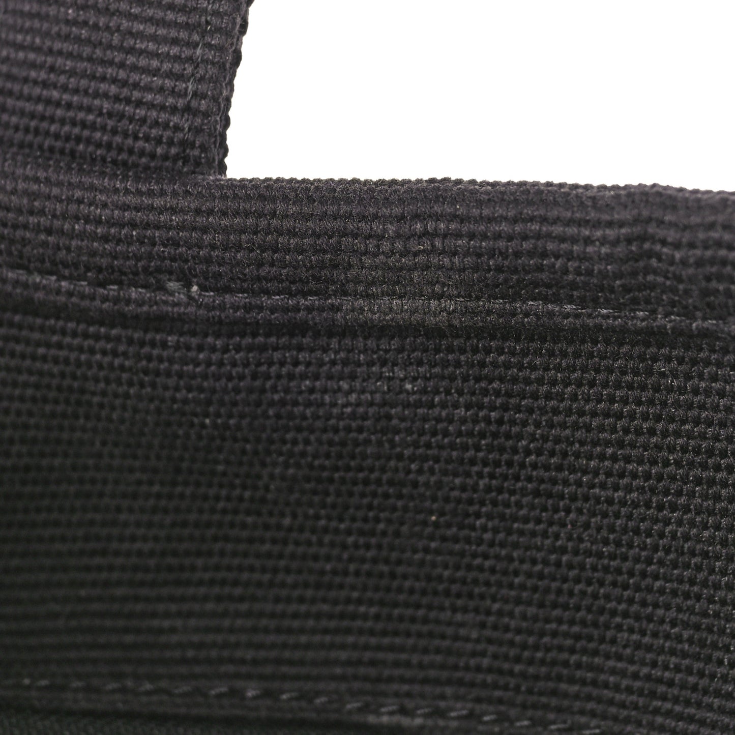 Jacquard Medium The Traveler Tote Bag Black