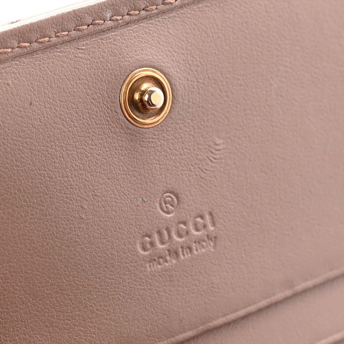 Calfskin Matelasse GG Marmont Card Case Wallet Porcelain Rose