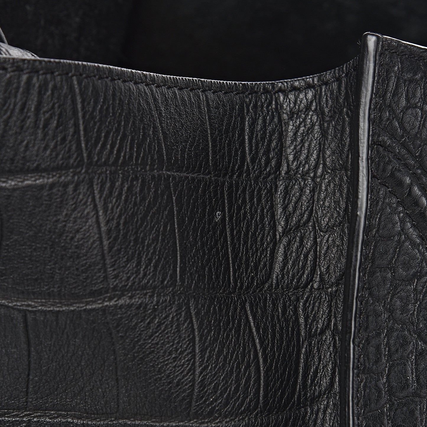 Crocodile Embossed Calfskin Medium Phantom Luggage Black