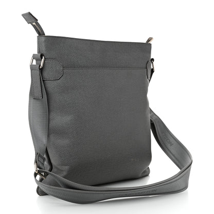 Louis Vuitton Taiga Sasha Messenger Glacier 3 of 14