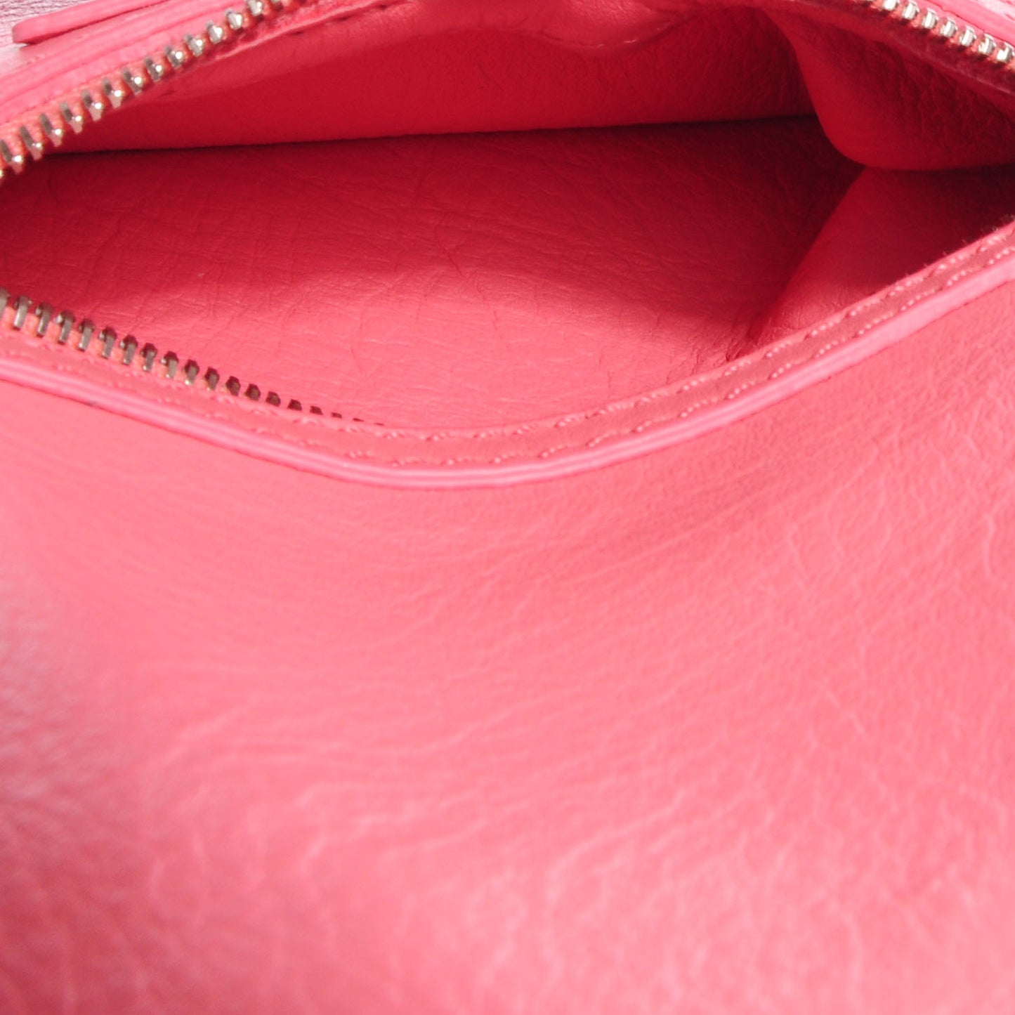 Veau Souple Papier A4 Zip Around Rose Flamingo