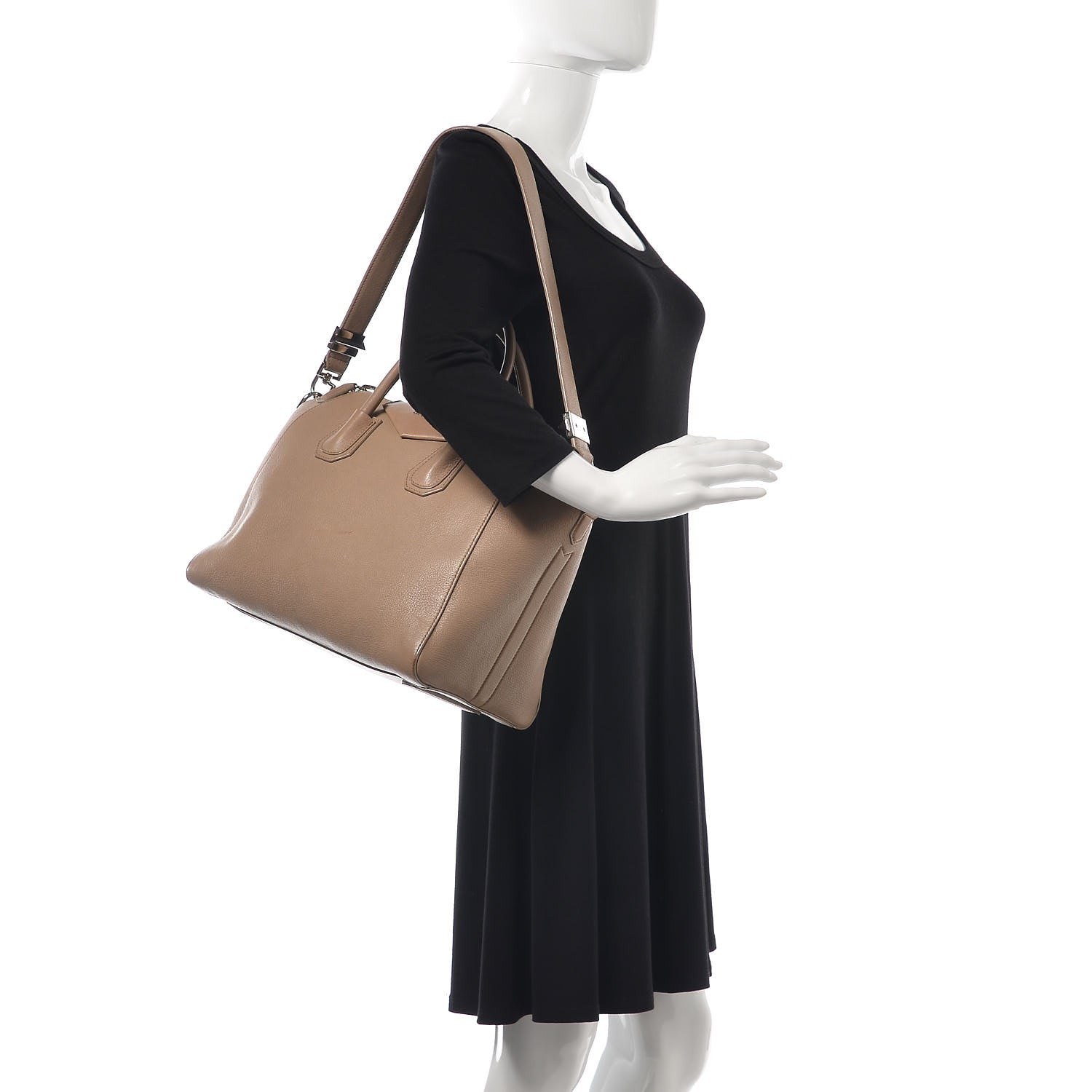 Givenchy Sugar Goatskin Medium Antigona Beige 2 of 22