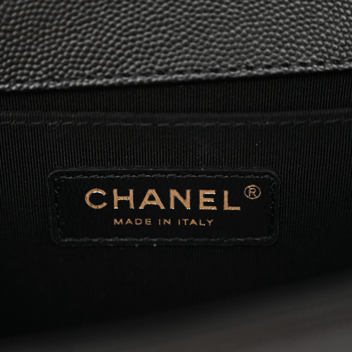 Caviar Quilted Medium Boy Flap Black