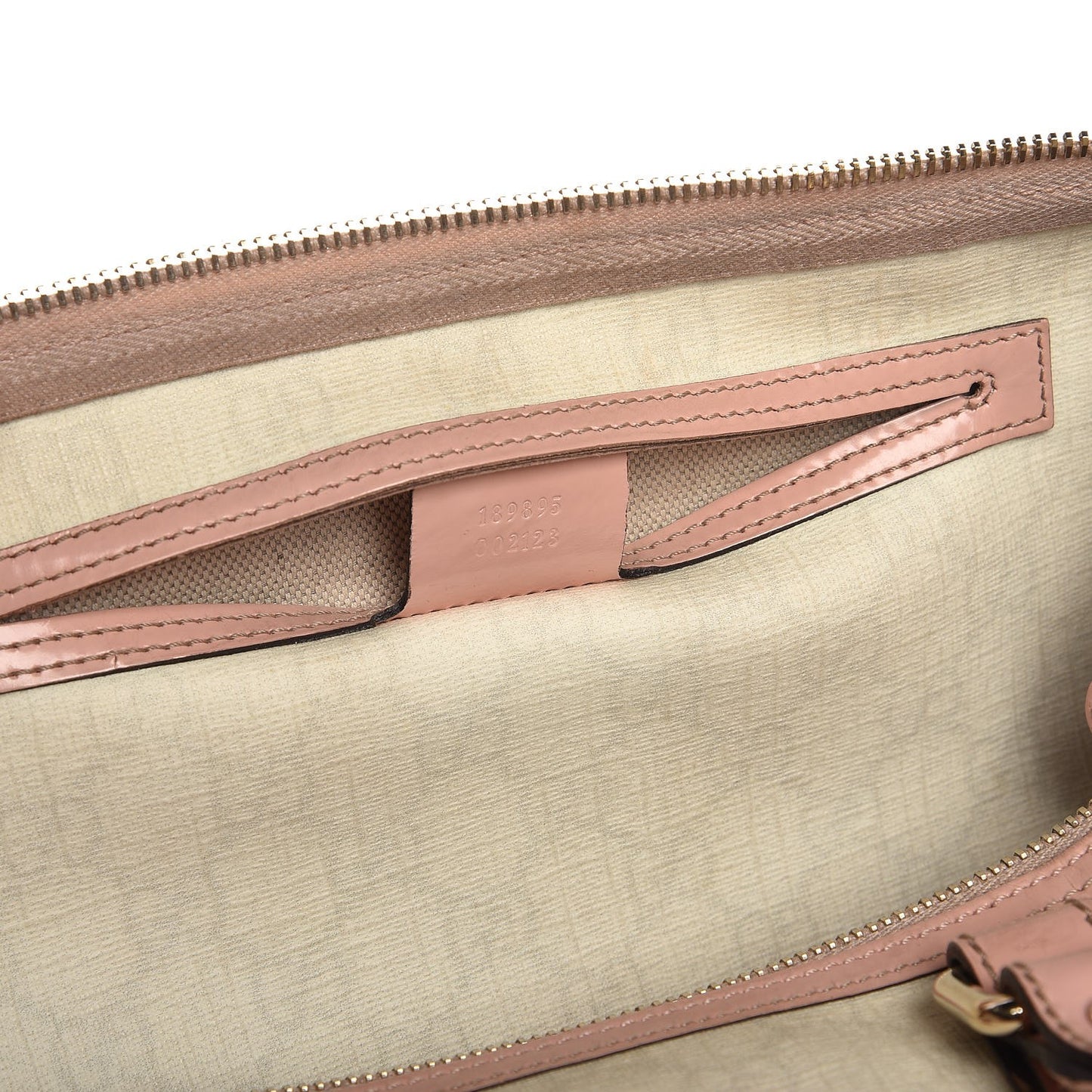 GG Plus Monogram Mermaid Medium Joy Boston Off White