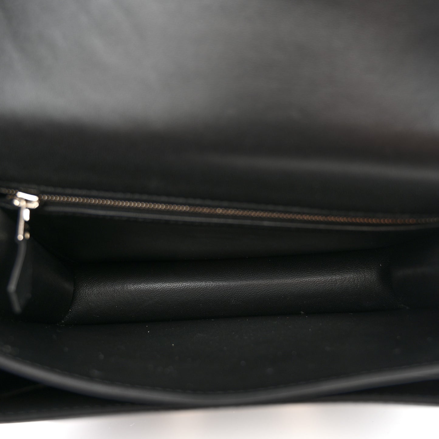 Epsom Constance 24 Black