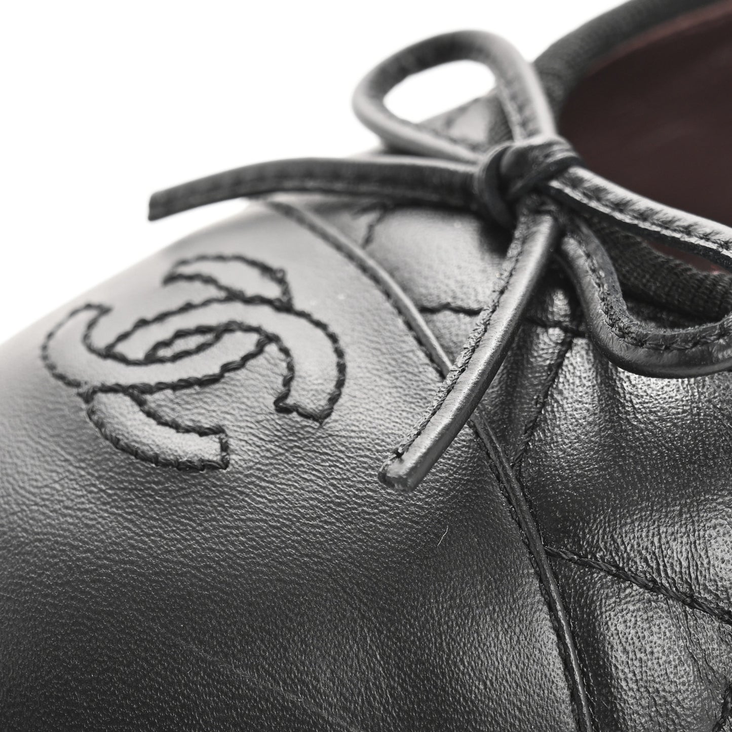 Aged Calfskin Quilted CC Cap Toe Ballerina Flats 40 Black