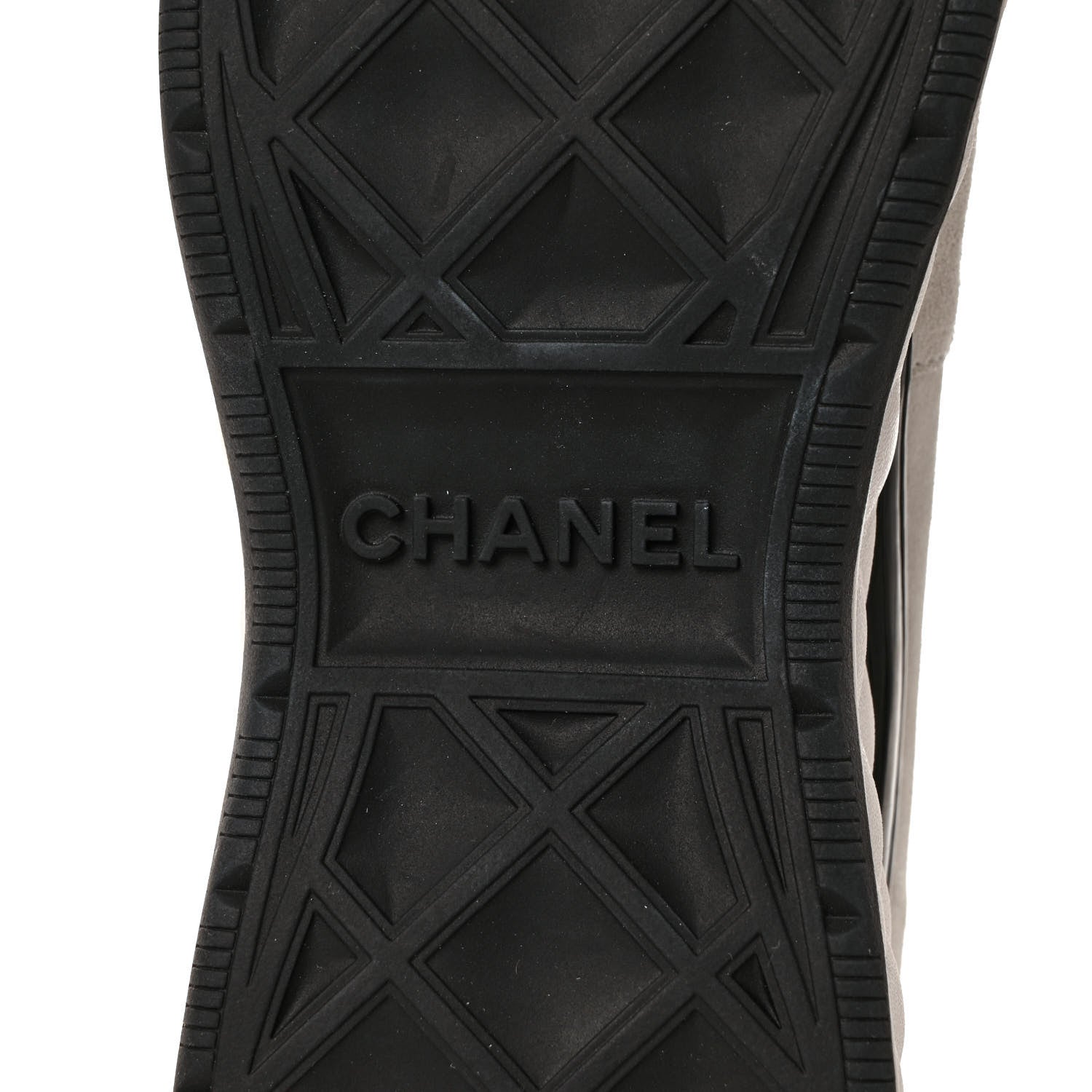 Chanel Velvet Calfskin Mixed Fibers CC Sneakers 41 Ivory Black 7 of 9