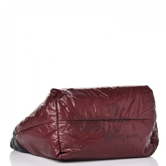Nylon Quilted Coco Cocoon Medium Reversible Tote Black Red