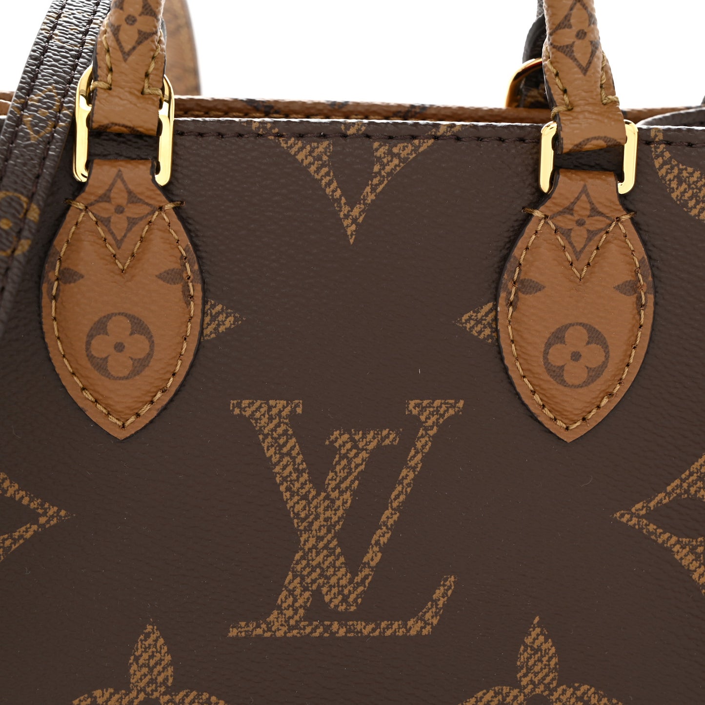 Reverse Monogram Giant Onthego BB