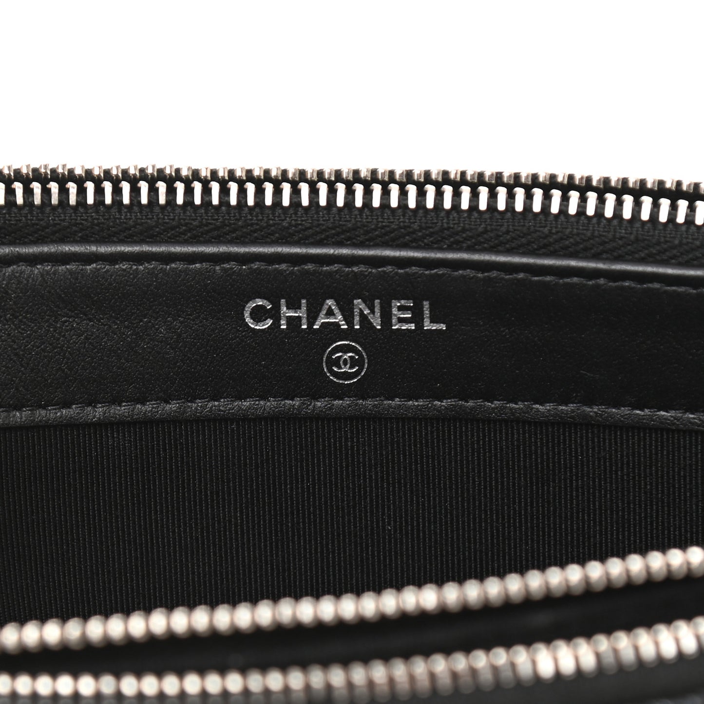 Iridescent Caviar Quilted Small Clutch With Chain Black