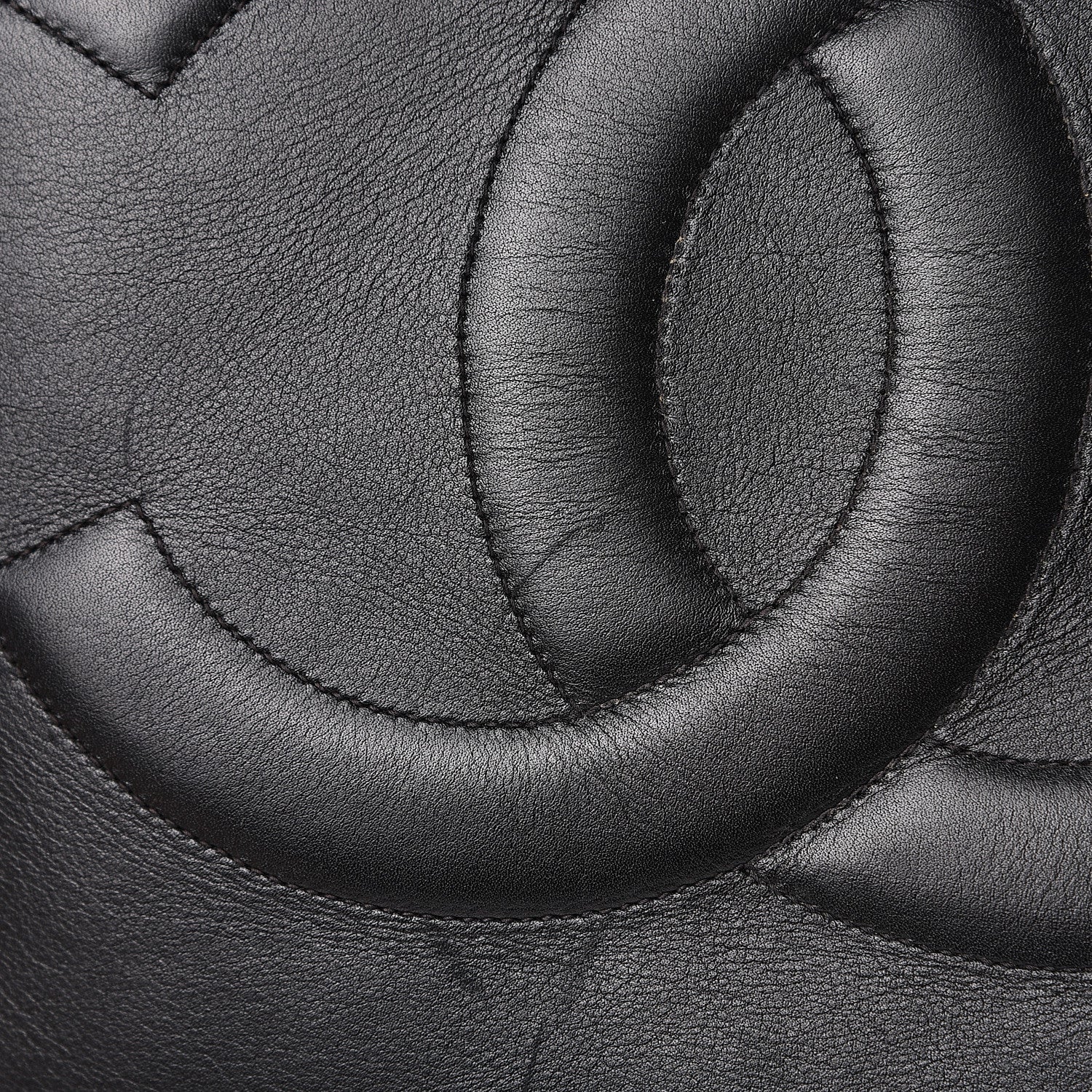 Chanel Lambskin CC Tote Black 17 of 18