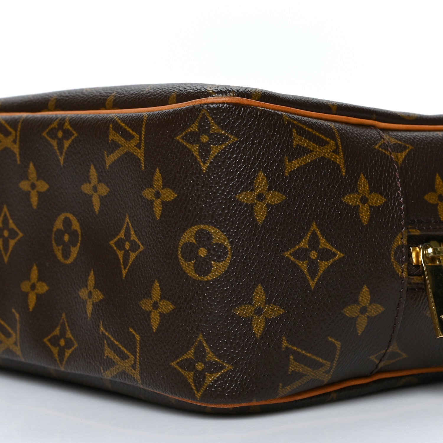 Louis Vuitton Monogram Cite MM 9 of 9