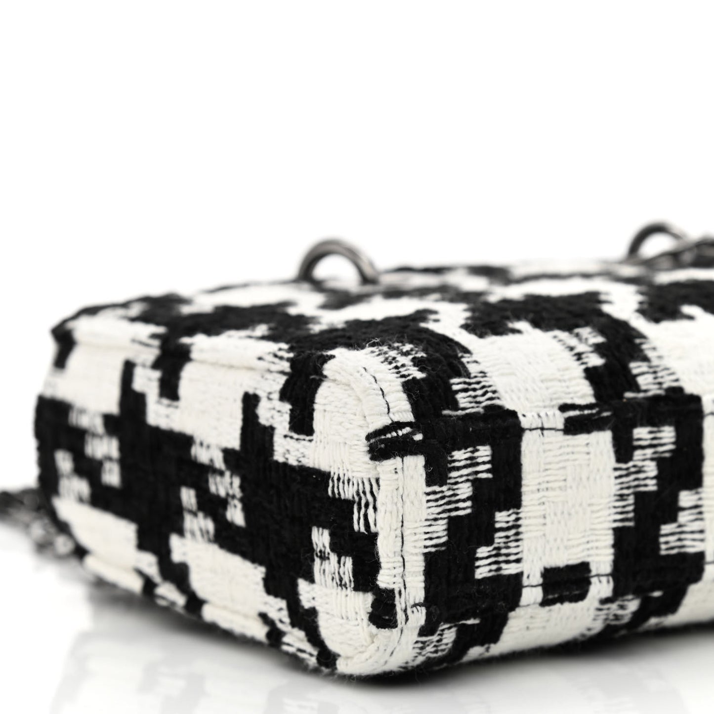 Canvas Macro Houndstooth Lady D-Joy Black White