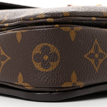 Louis Vuitton Monogram Pochette Metis 9 of 10