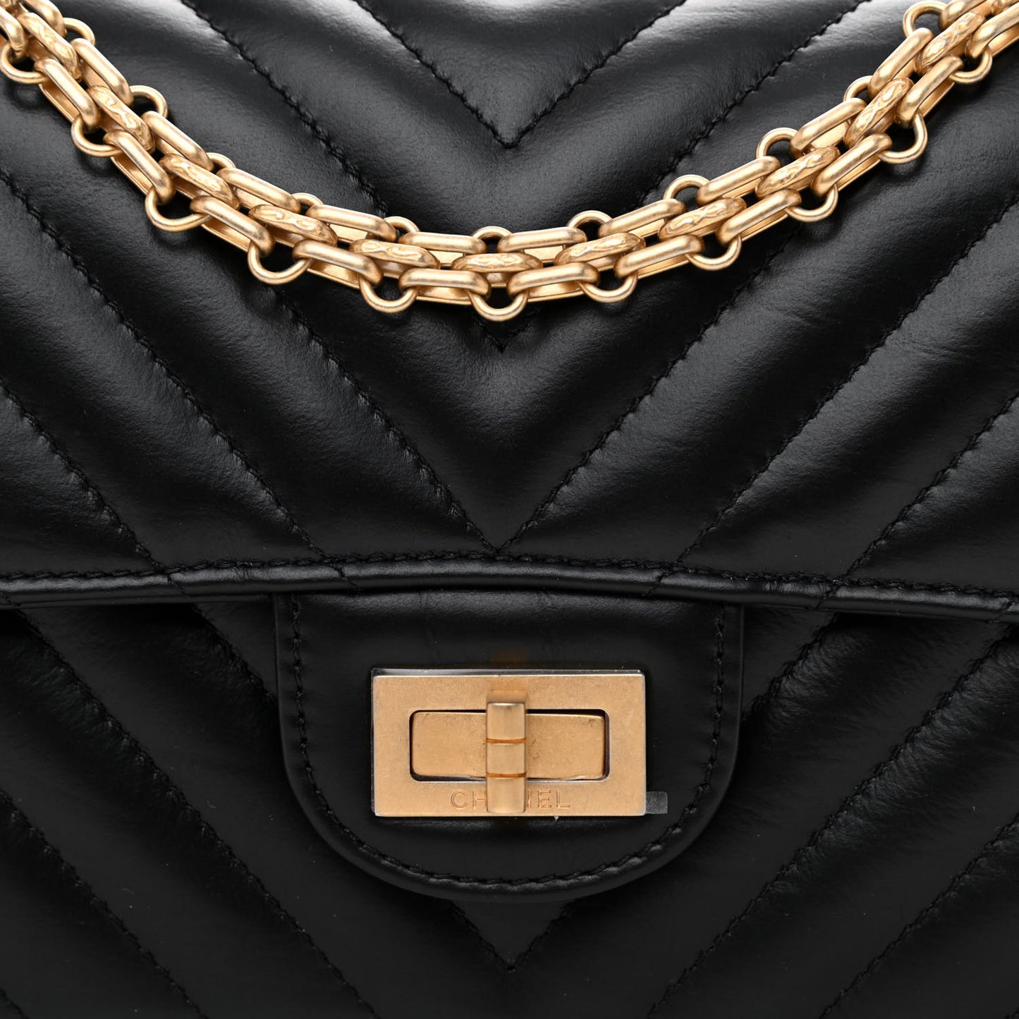 Aged Calfskin Chevron Quilted 2.55 Reissue Mini Flap Black