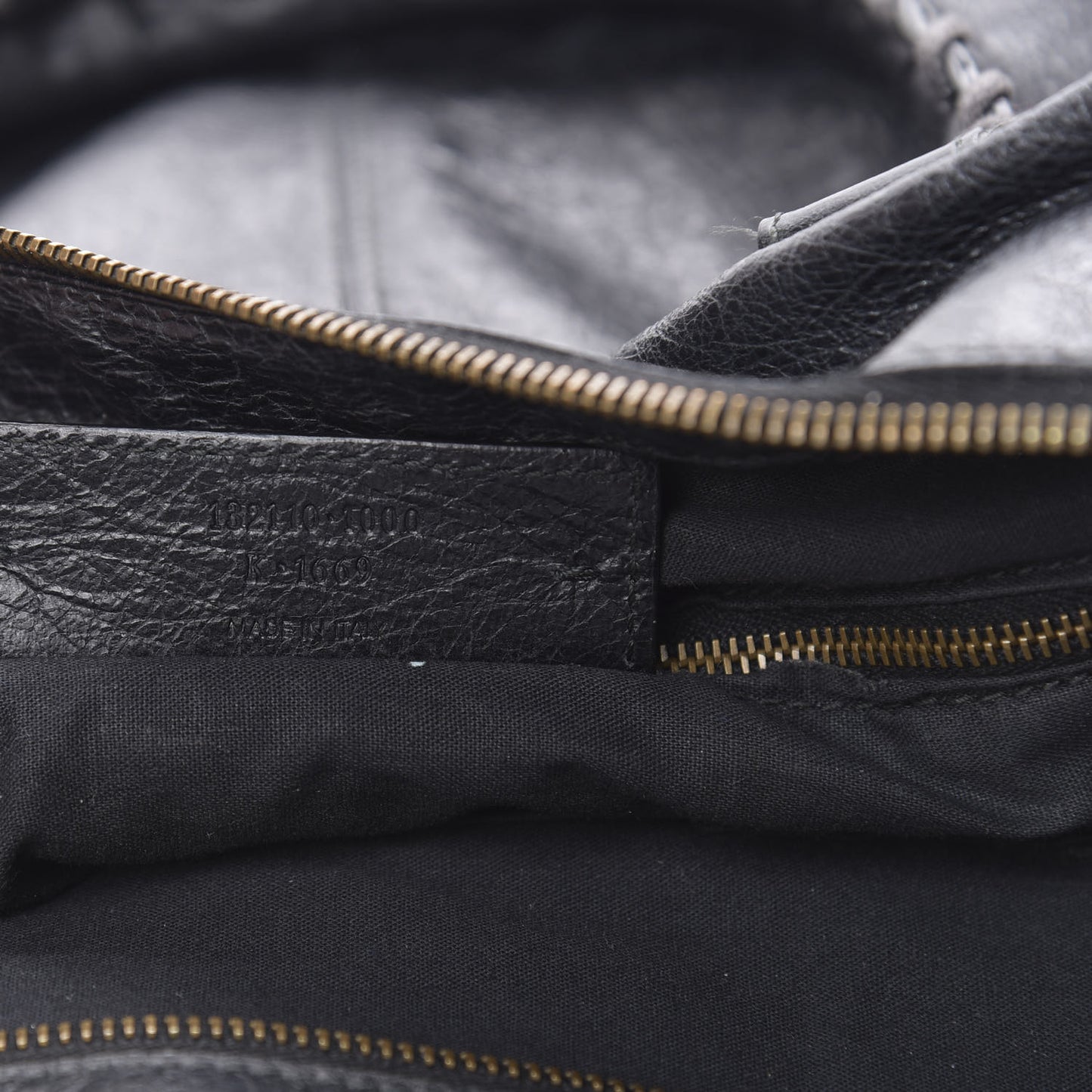 Agneau Classic Hardware Work Black