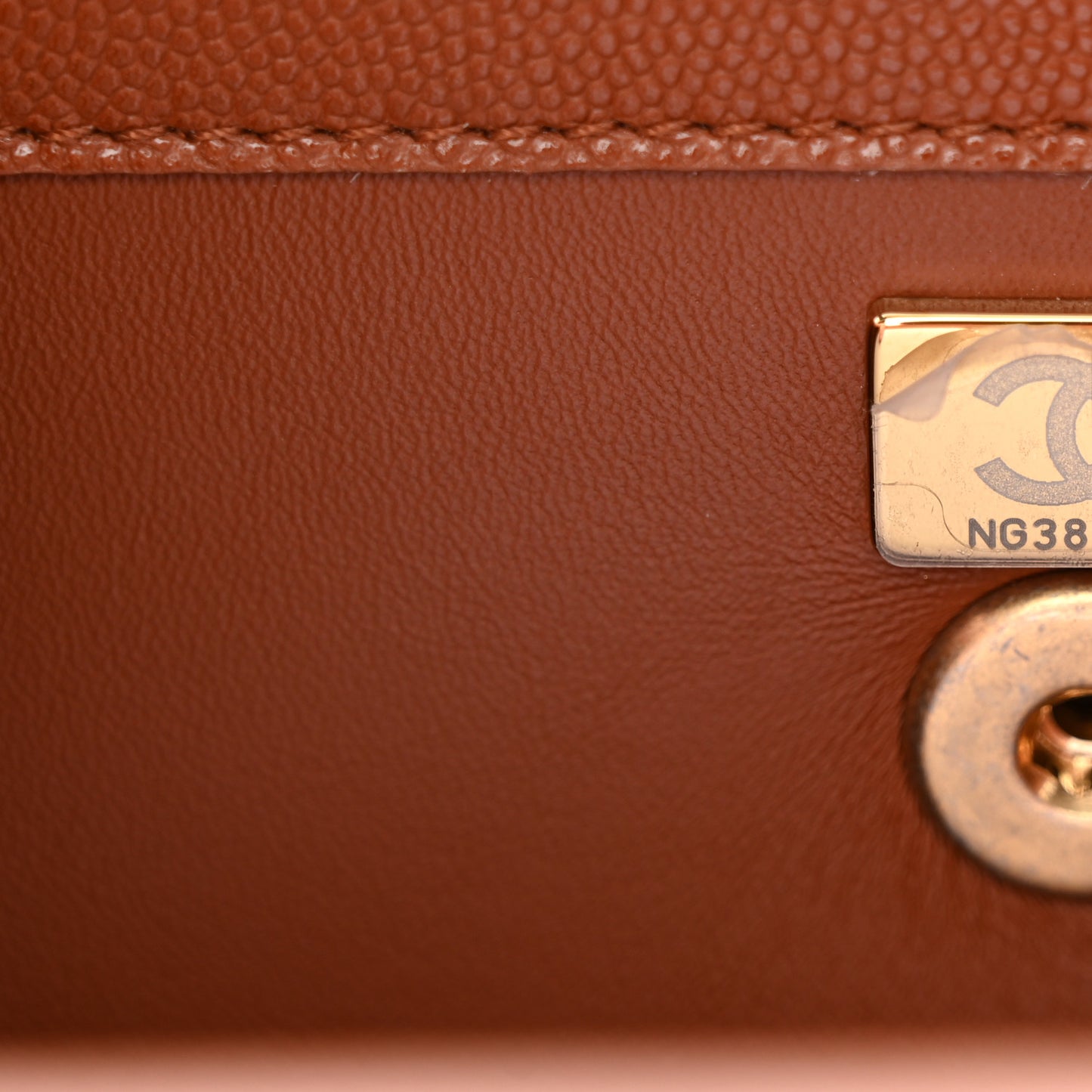 Caviar Quilted Chain Frame Flap Light Brown