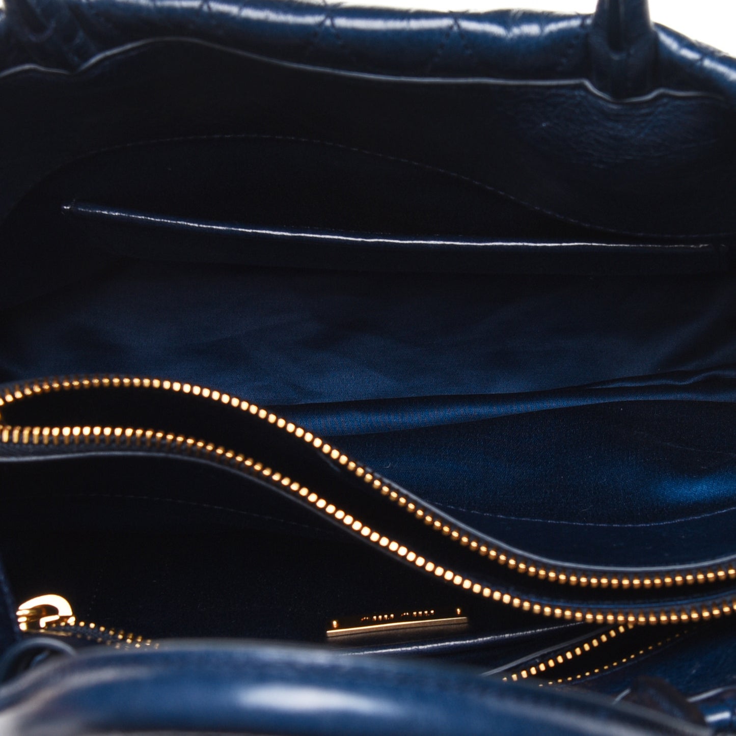 Vitello Shine Trapuntata Top Handle Tote Bluette