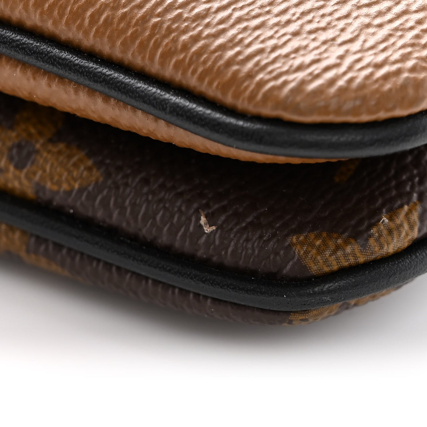 Reverse Monogram Giant Double Zip Pochette