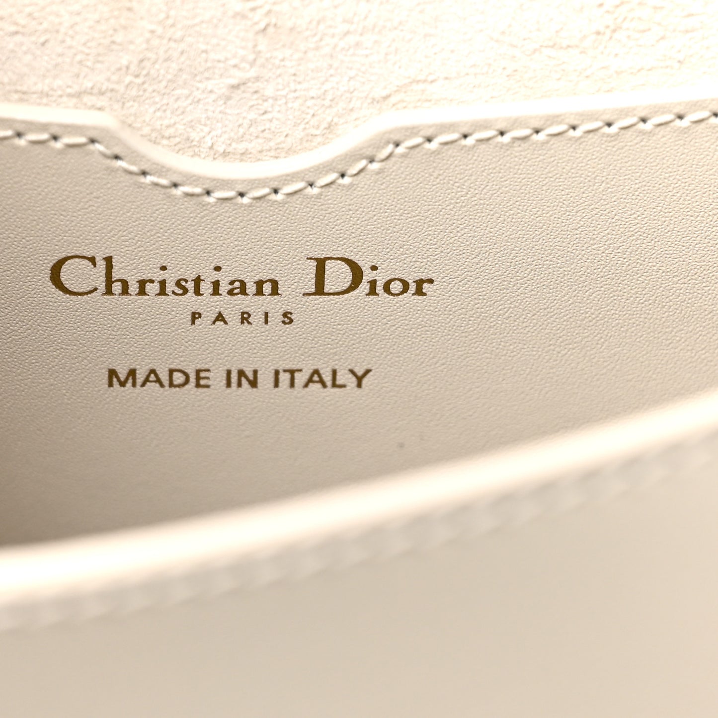 Box Calfskin Medium Bobby Flap Latte
