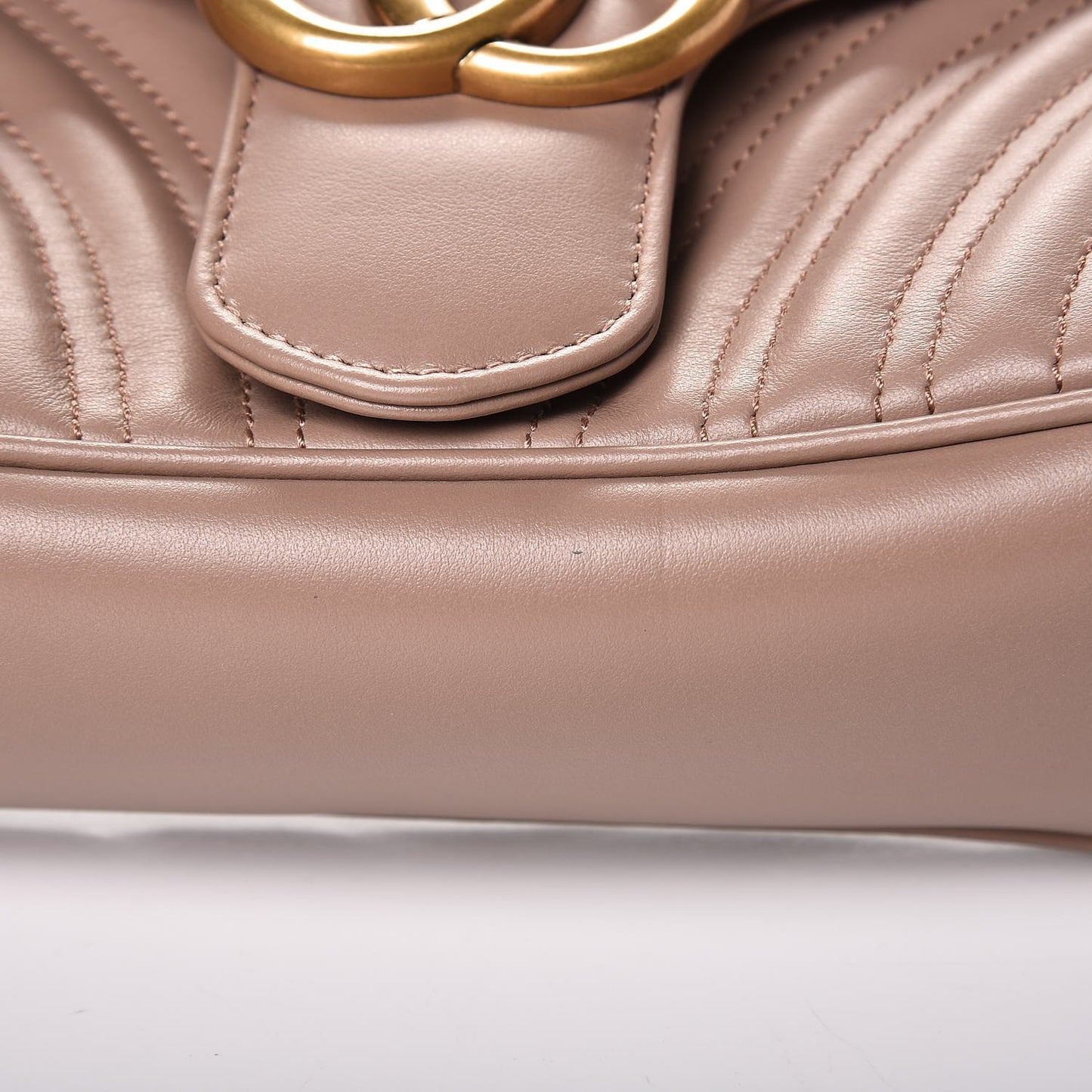 Calfskin Matelasse Small GG Marmont Shoulder Bag Porcelain Rose