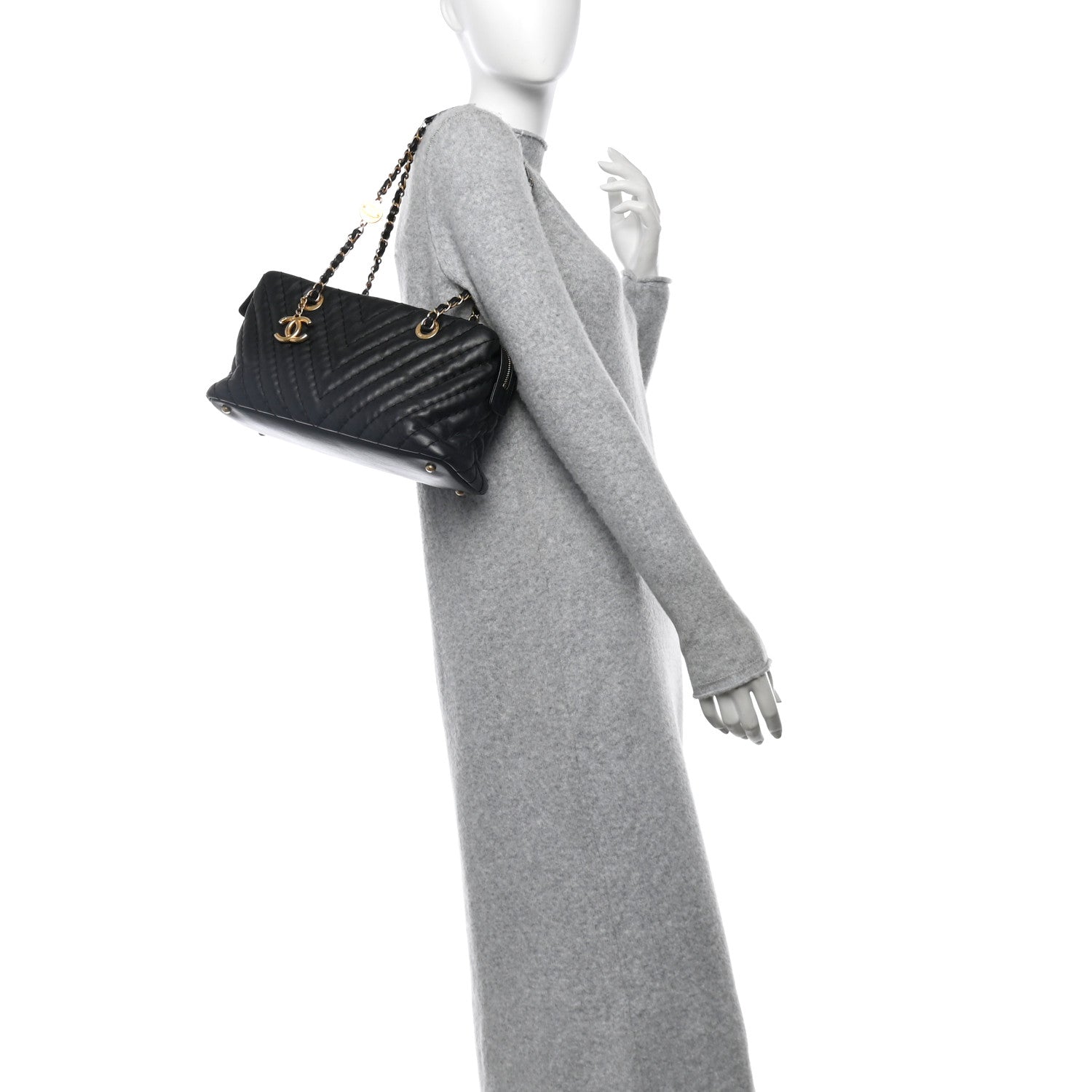 Chanel Calfskin Chevron Quilted Surpique Tote Black 2 of 10