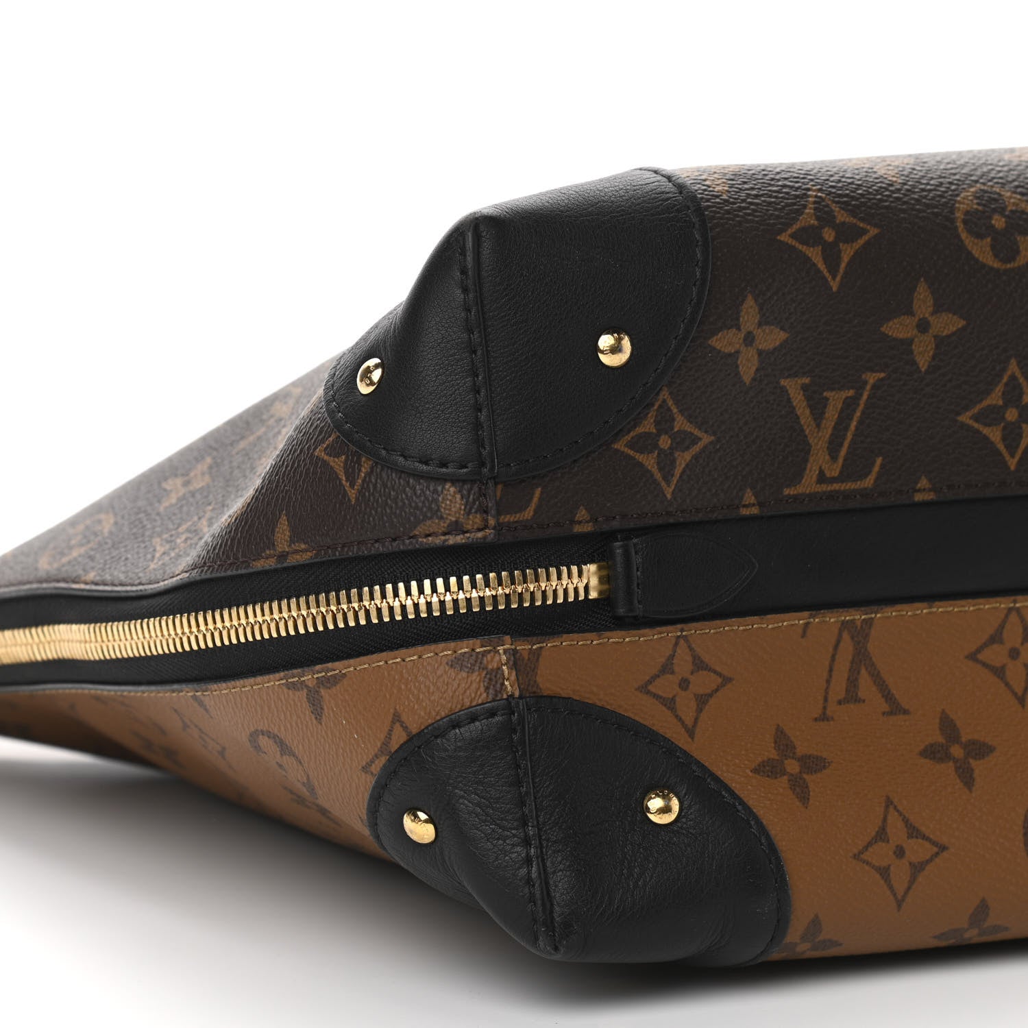 Louis Vuitton Reverse Monogram Triangle Softy 9 of 11