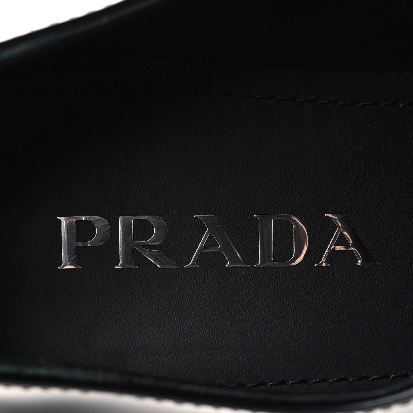 Spazzolato Metal Triangle Logo 50mm Loafers 38 Black