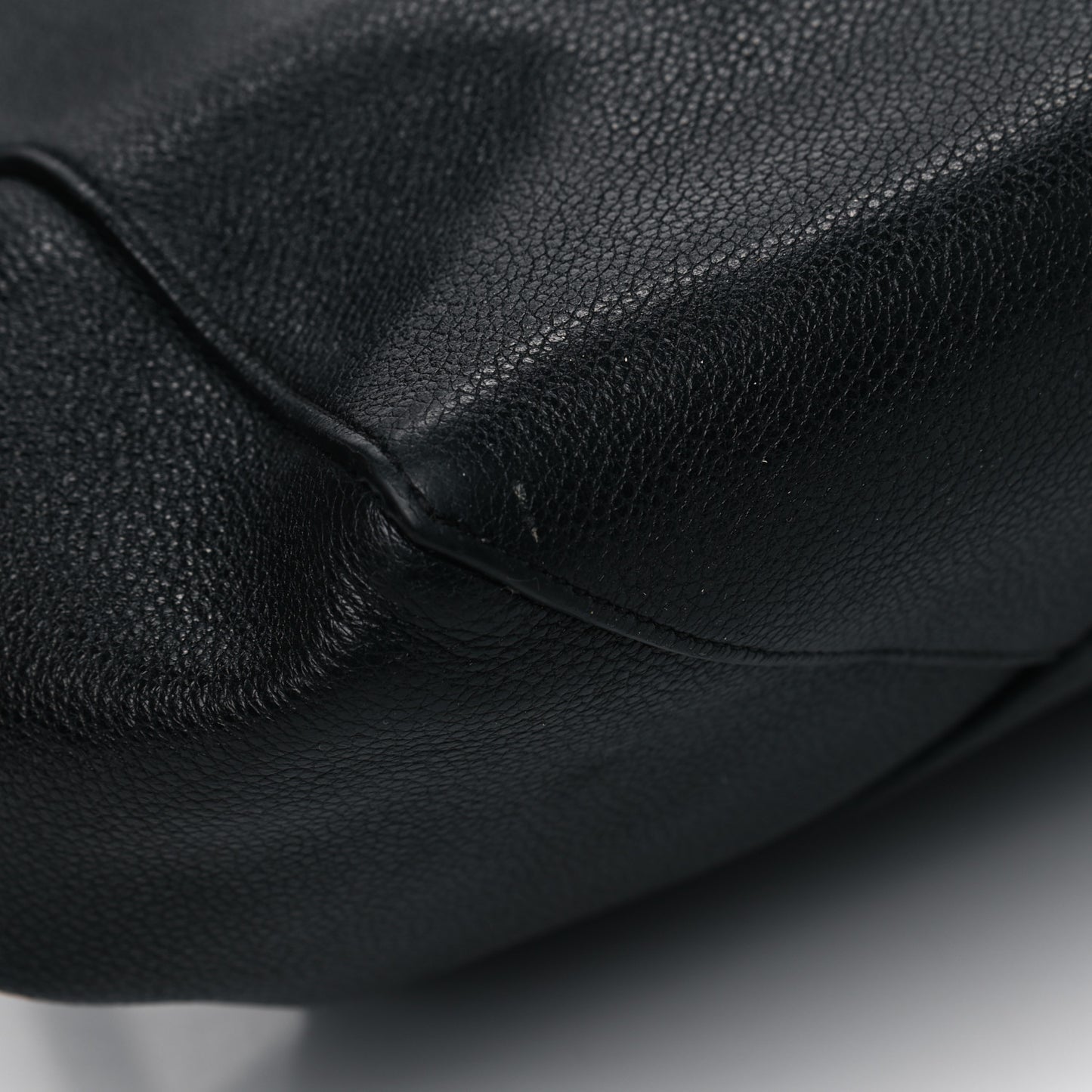 Soft Grained Calfskin Small Belt Cabas Phantom Black