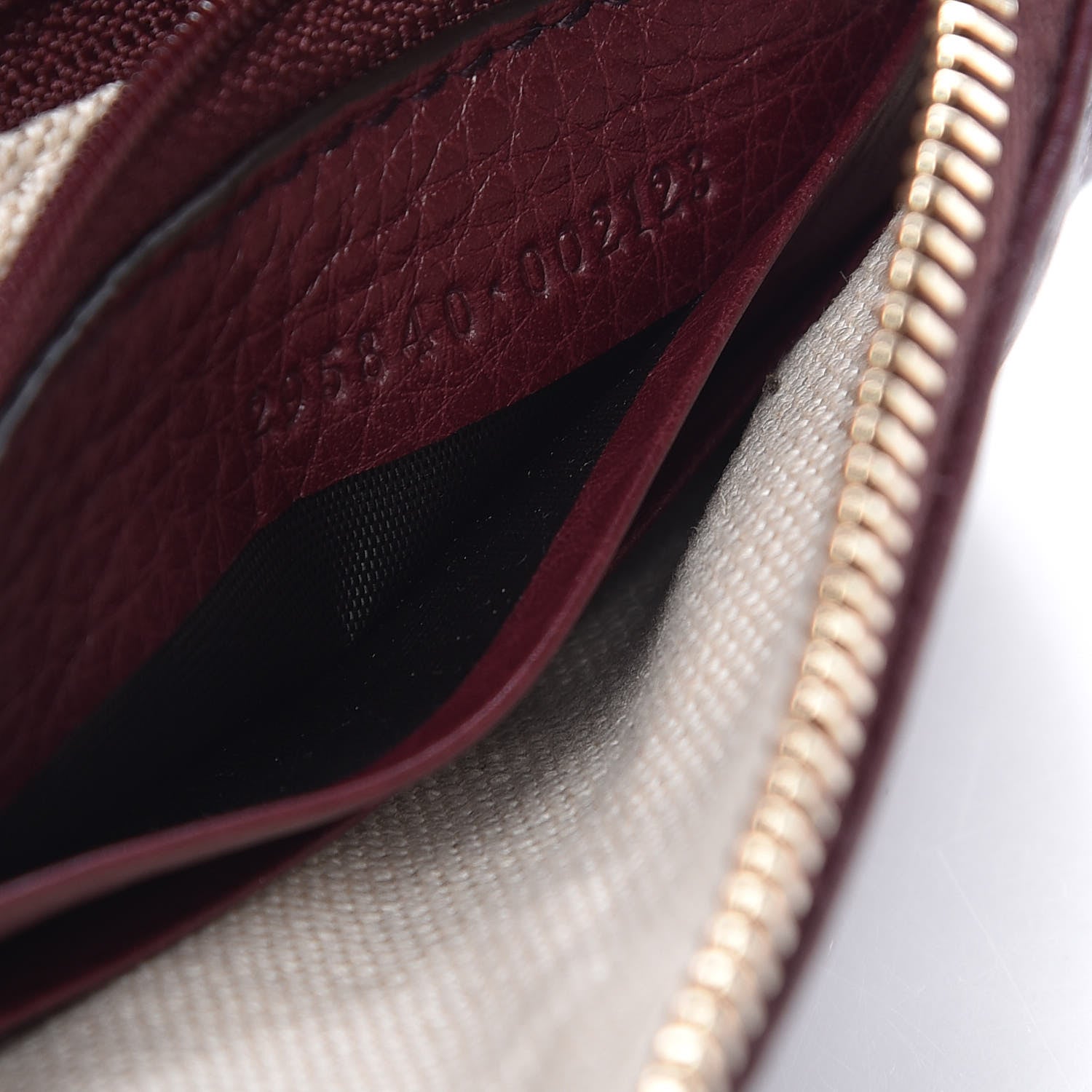 Gucci Pebbled Calfskin Soho Wristlet Scarlatto 7 of 9