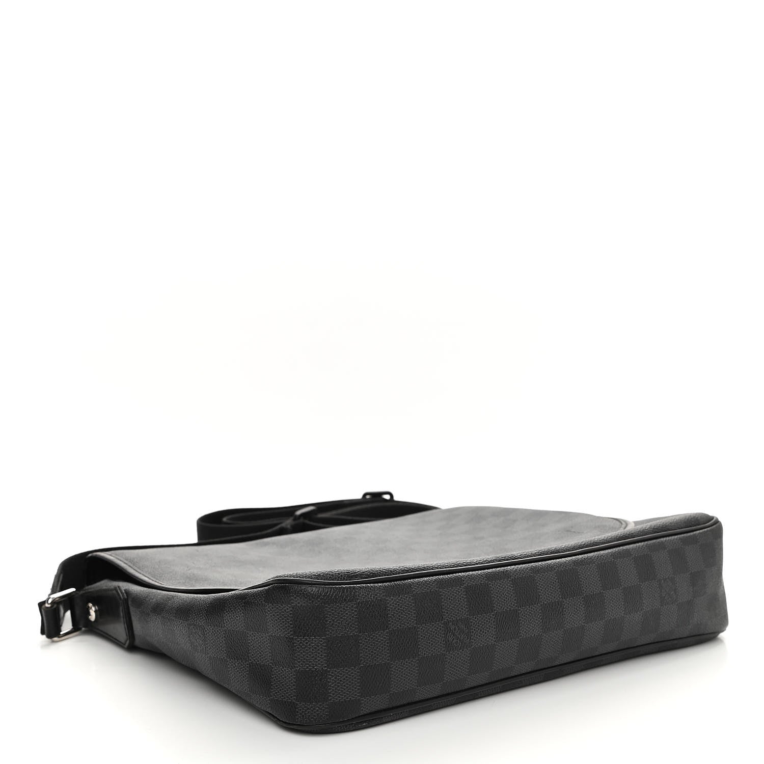 Louis Vuitton Damier Graphite Daniel MM 4 of 16
