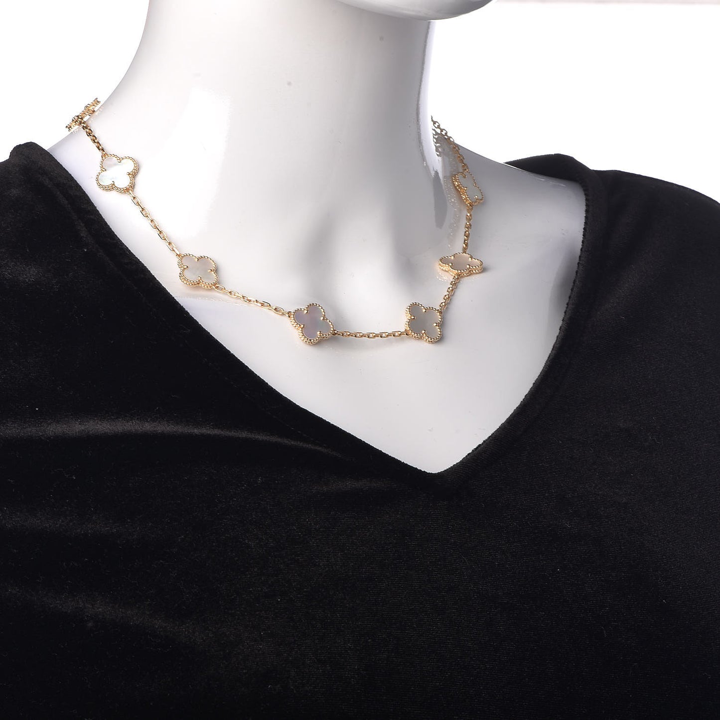 18K Yellow Gold Mother of Pearl 10 Motifs Vintage Alhambra Necklace