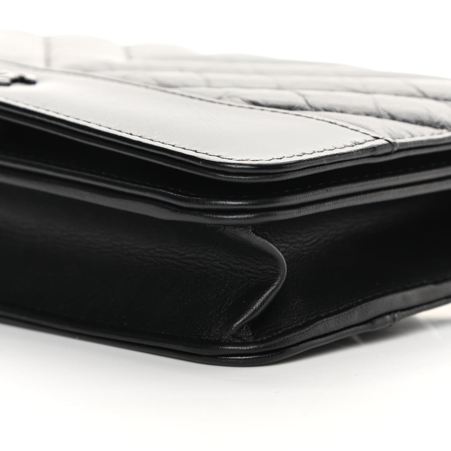 Aged Calfskin Chevron Quilted Gabrielle Wallet On Chain WOC Black