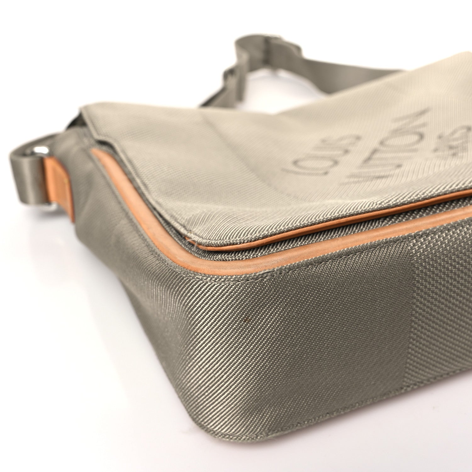 Louis Vuitton Damier Geant Messenger Bag Sable 7 of 8