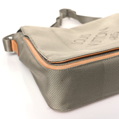 Louis Vuitton Damier Geant Messenger Bag Sable 7 of 8