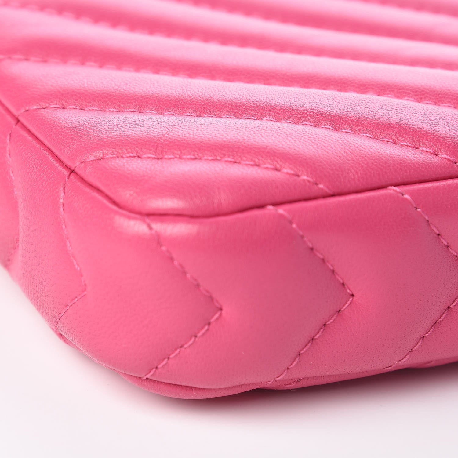 Chanel Lambskin Chevron Quilted Small Clutch With Chain Pink 5 of 13