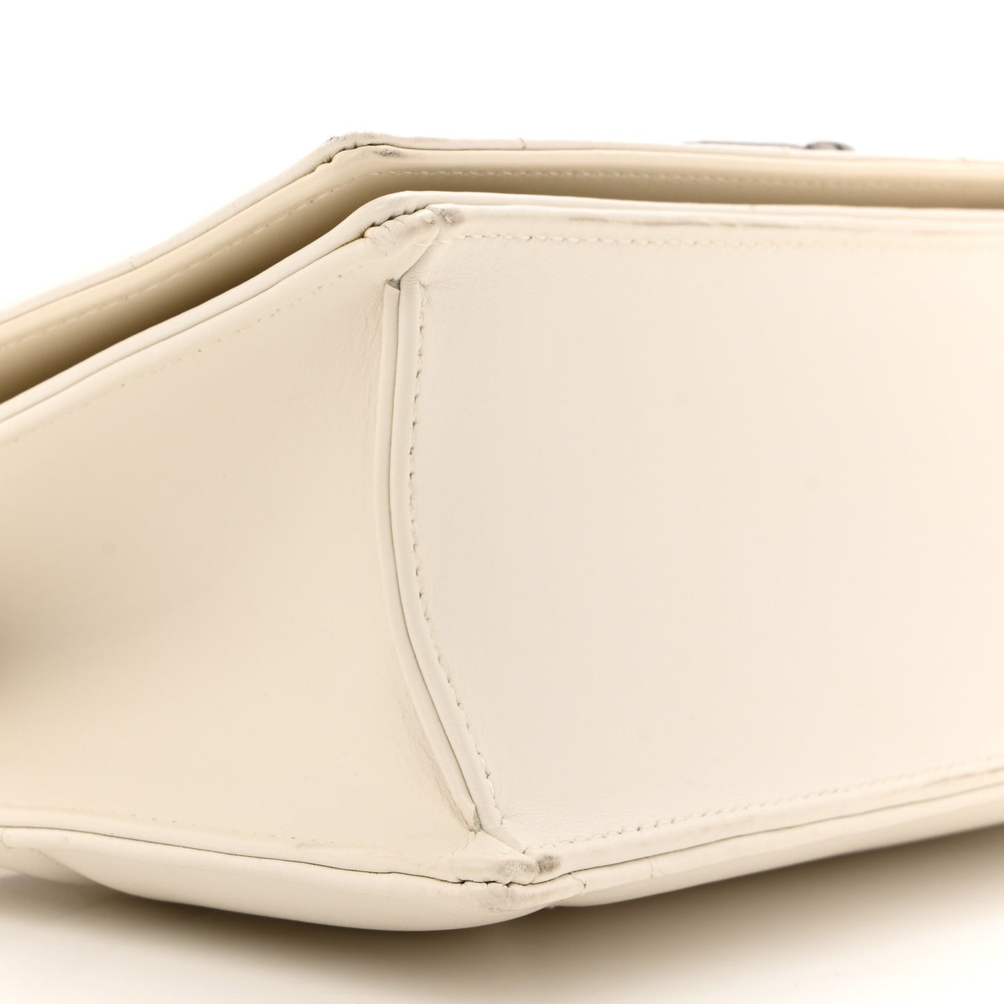 Lambskin Maxi Cannage 30 Montaigne Chain Top Handle Bag Off White