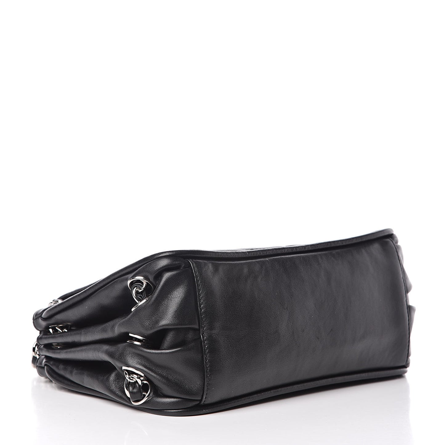 Calfskin Diagonal Ligne Flap Black