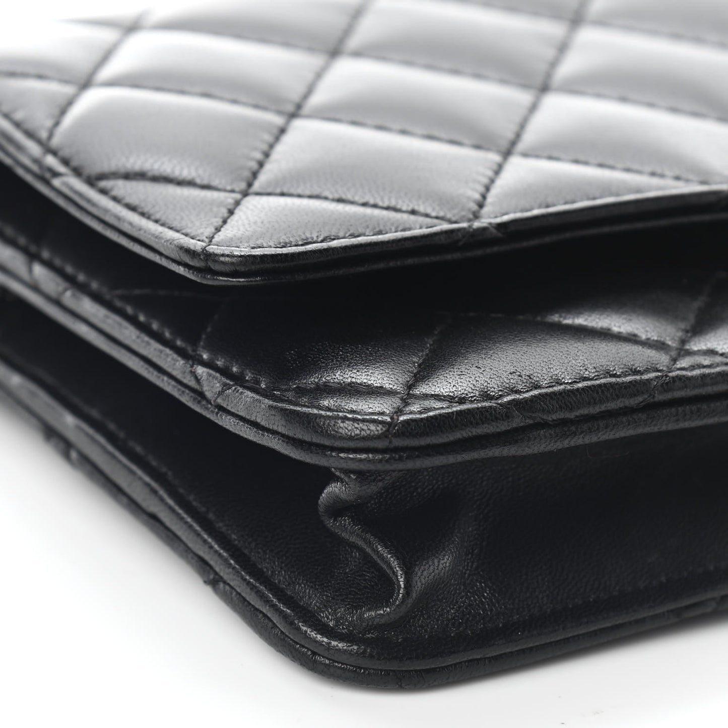 Lambskin Quilted Wallet On Chain WOC Black