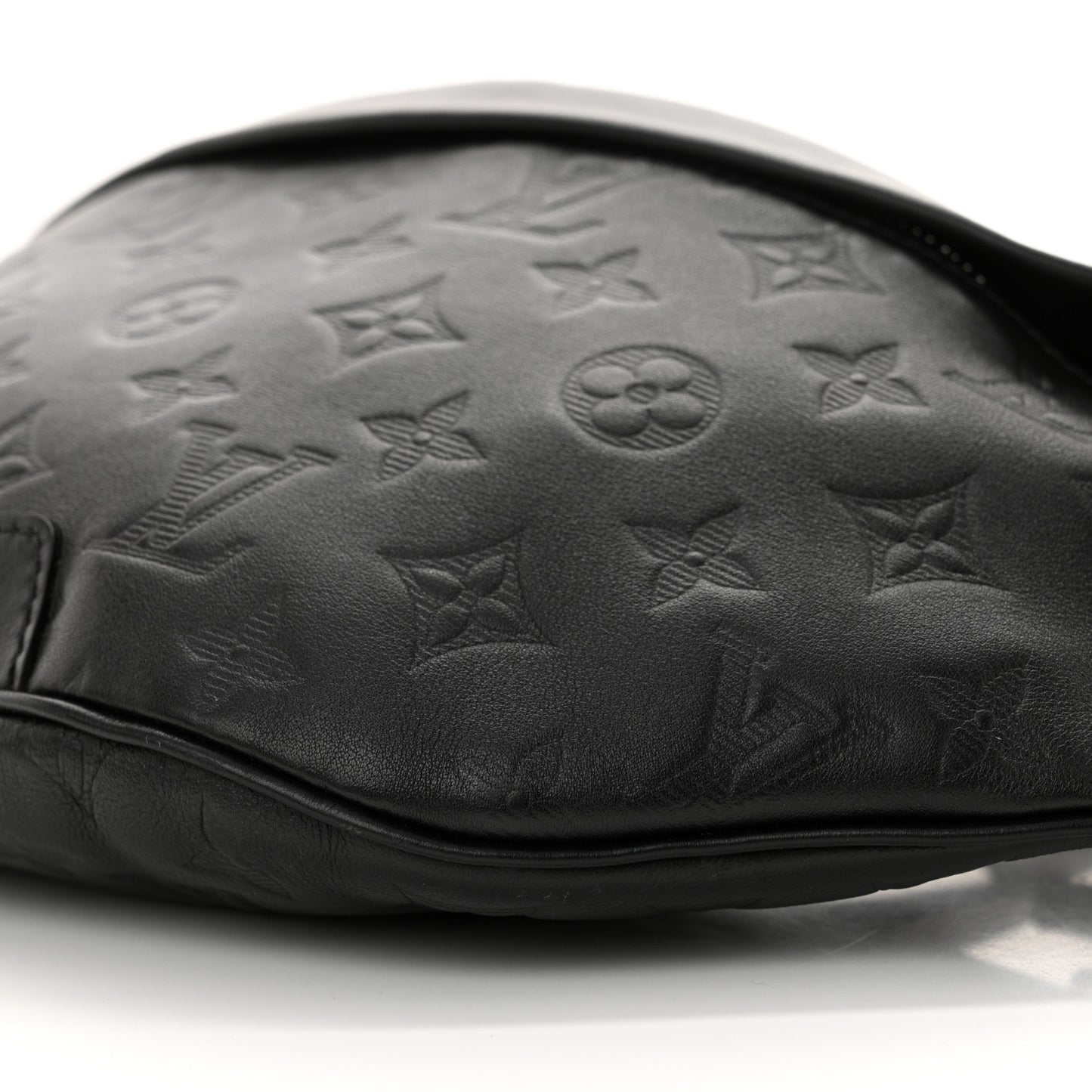 Calfskin Monogram Shadow Discovery Bumbag Black