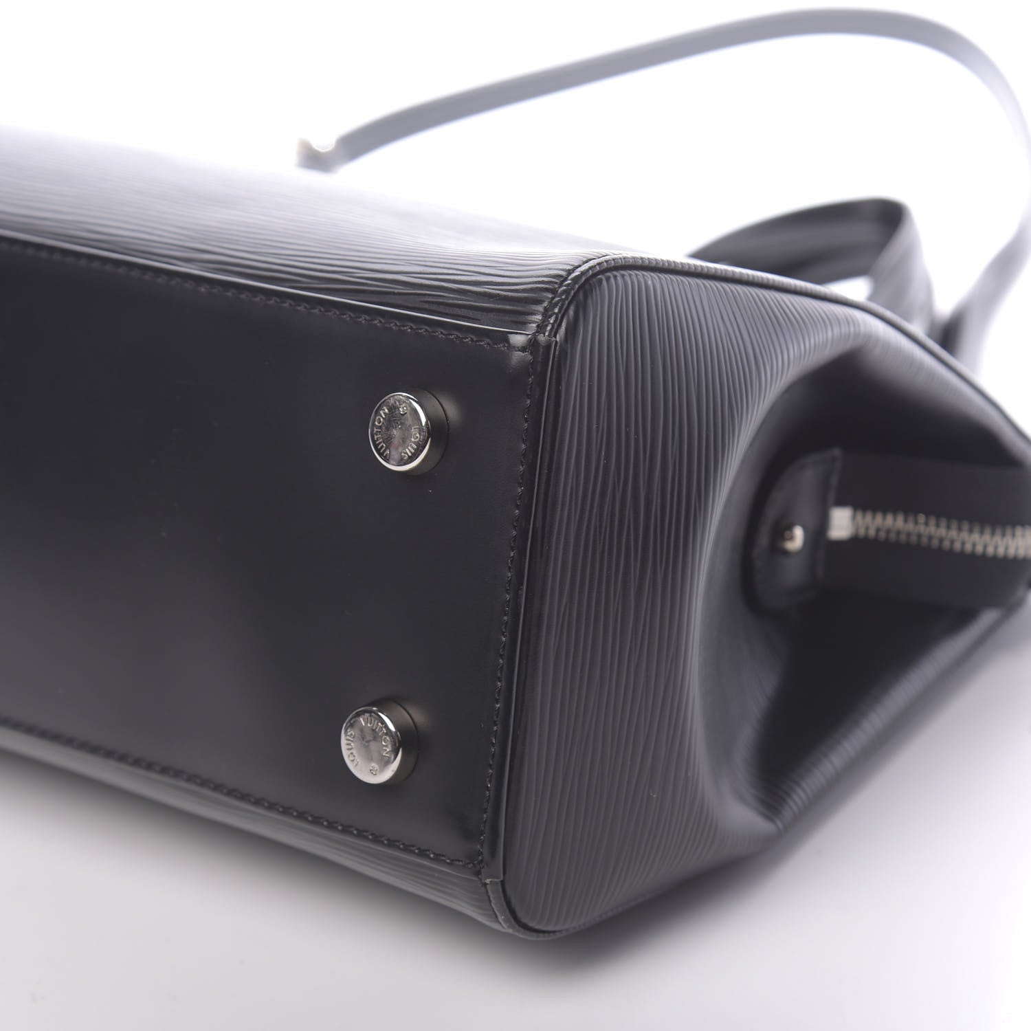 Louis Vuitton Epi Brea MM Black 9 of 9