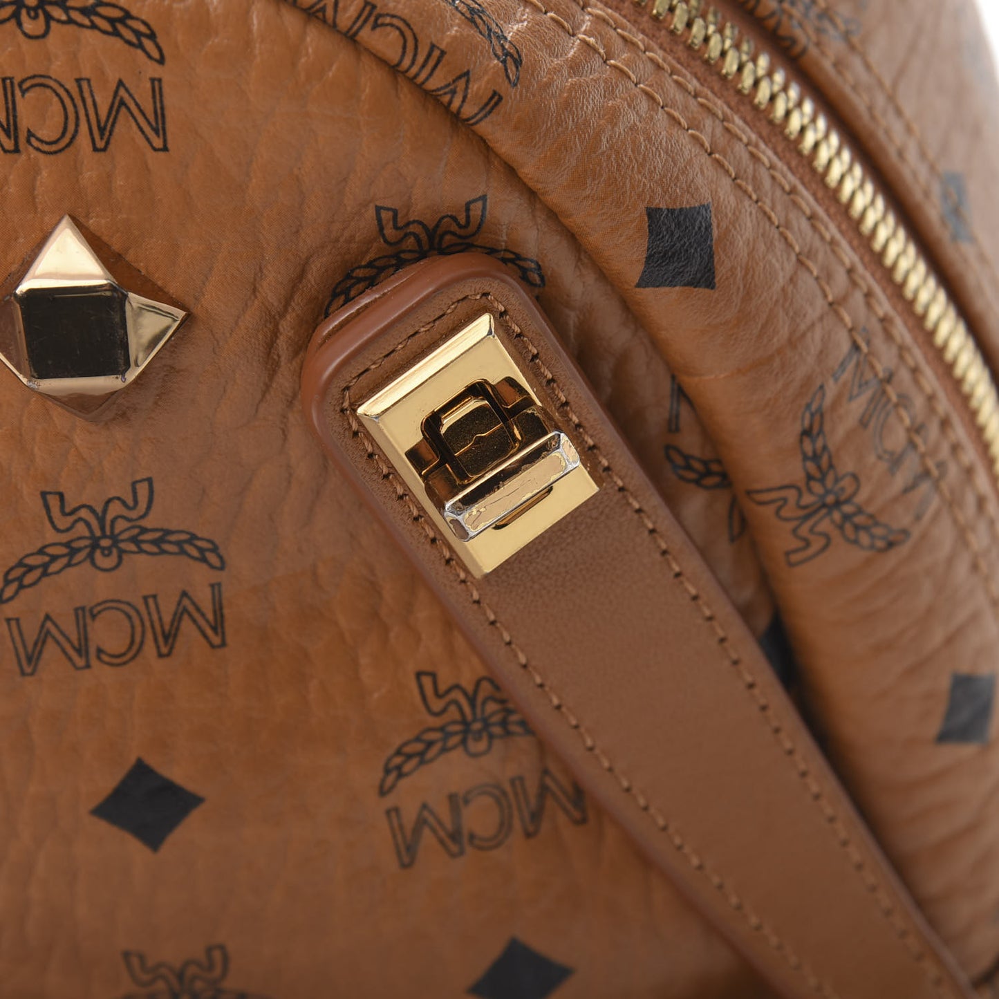 Visetos Studded Small Dual Stark Backpack Cognac