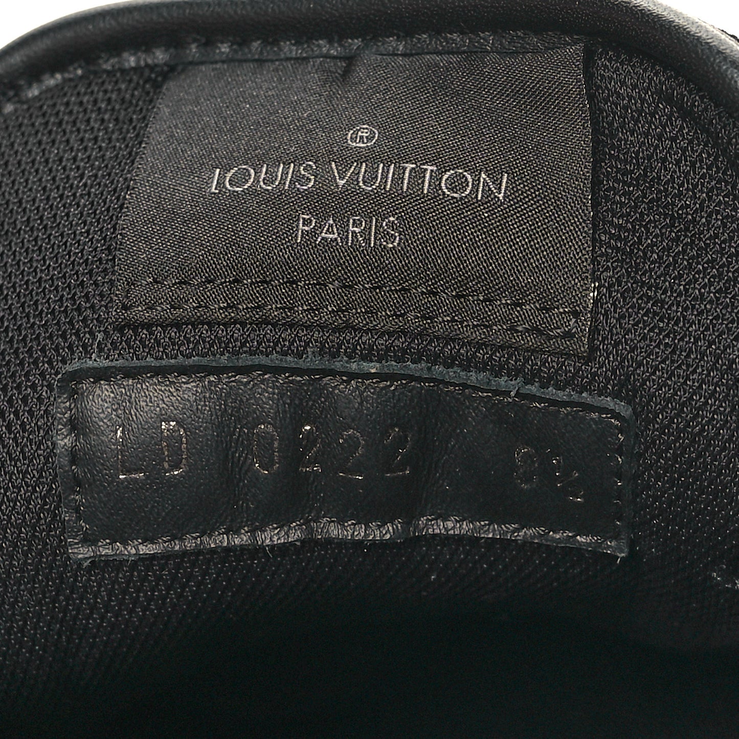 Suede Mens LV Trainer Sneakers 8.5 Black