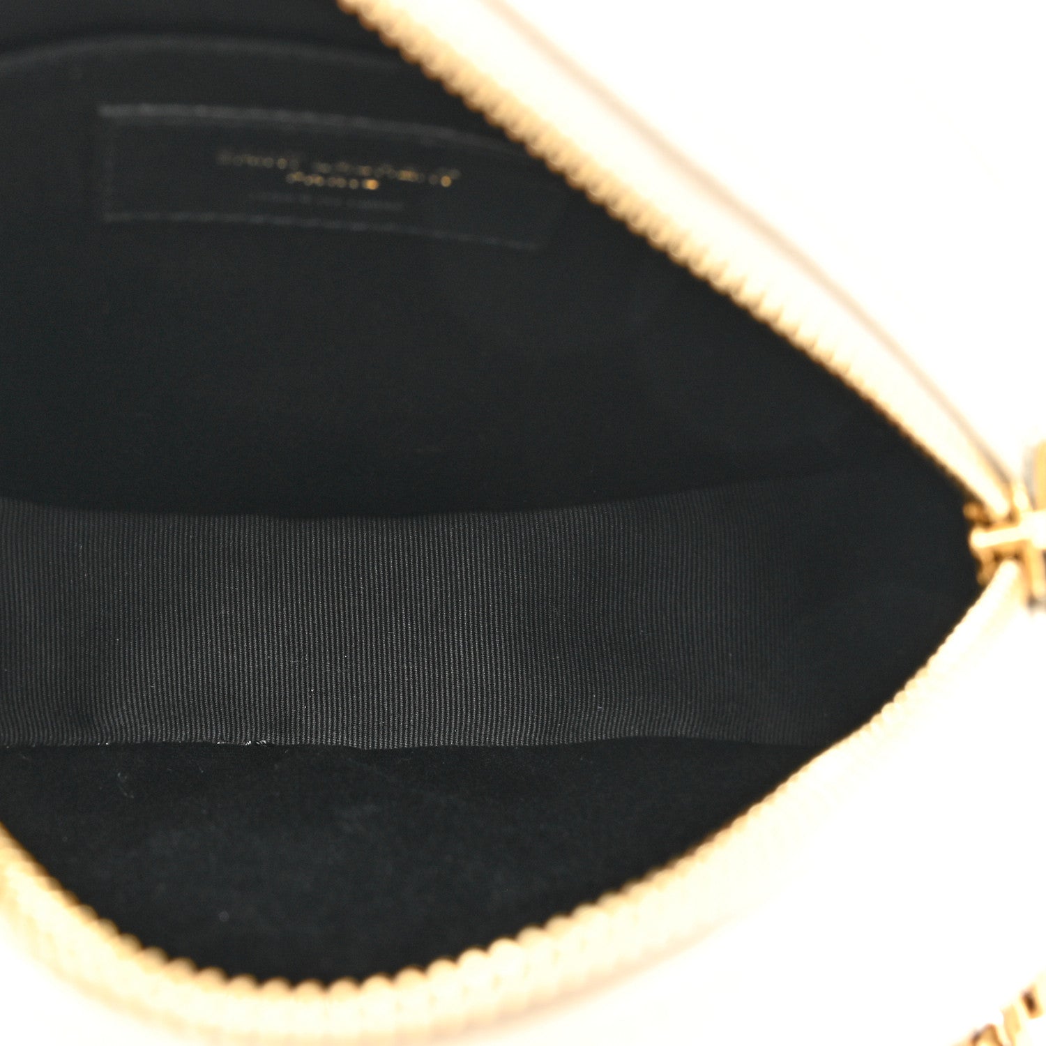Saint Laurent Grain De Poudre Matelasse Chevron Quilted Round Vinyle Camera Bag Crema Soft 5 of 9