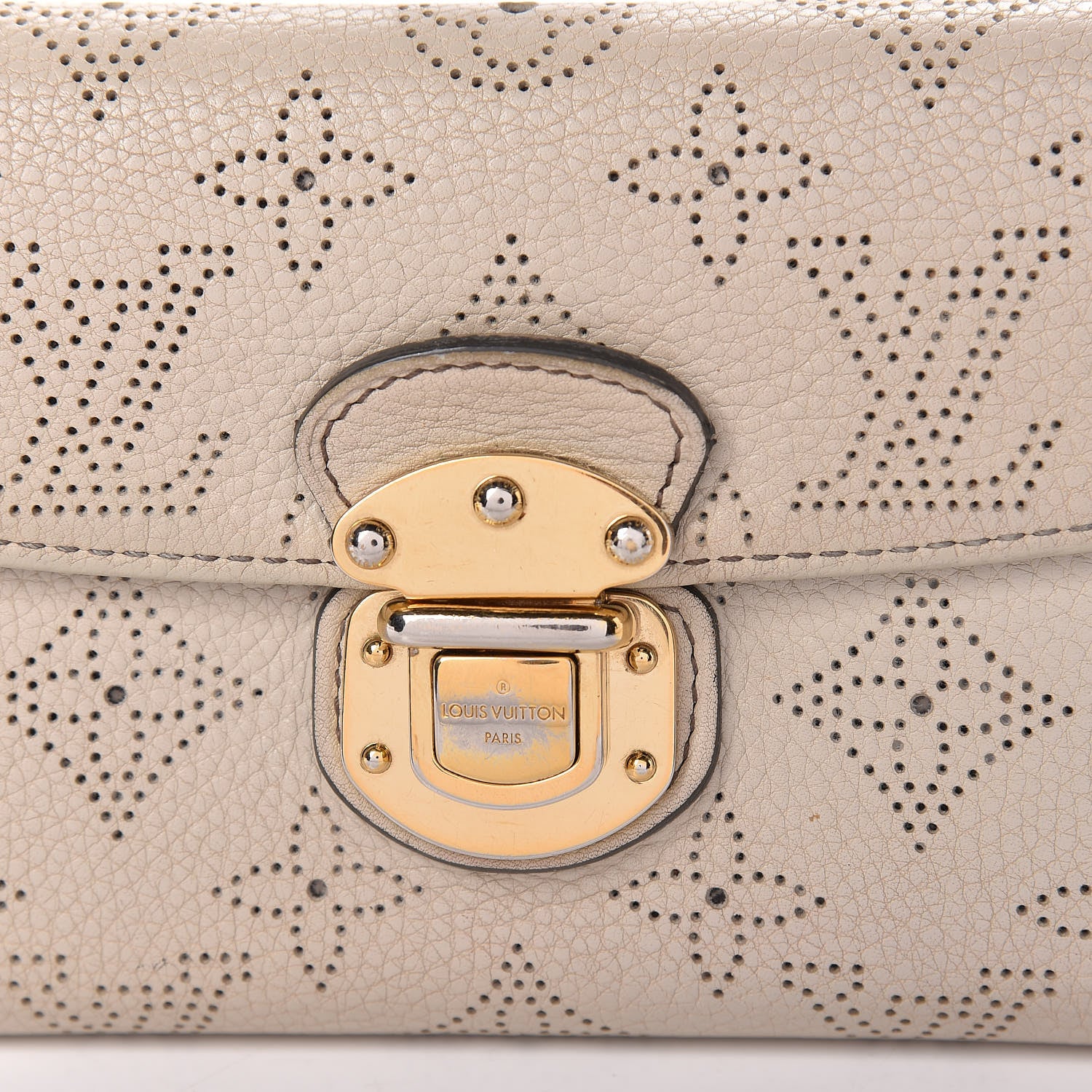 Louis Vuitton Mahina Amelia Wallet Sandy 13 of 20
