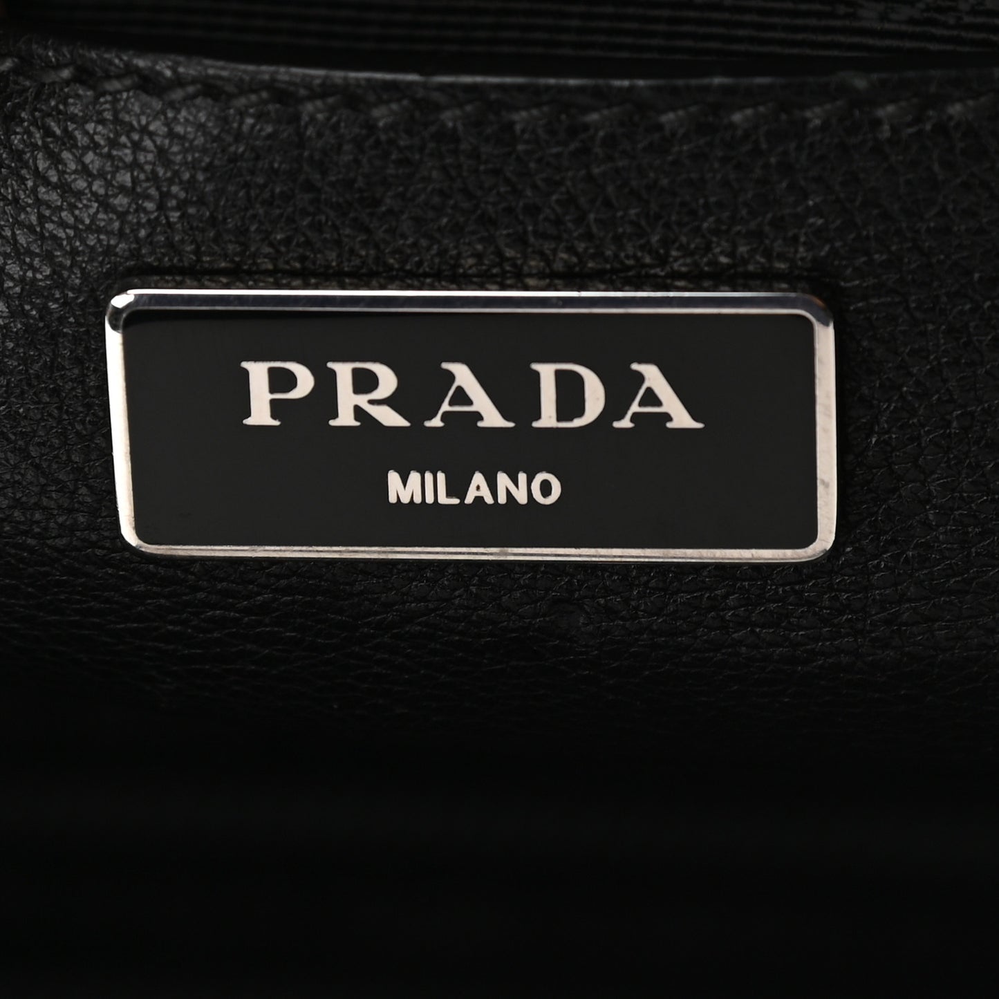 City Calf Medium Galleria Double Zip Tote Black