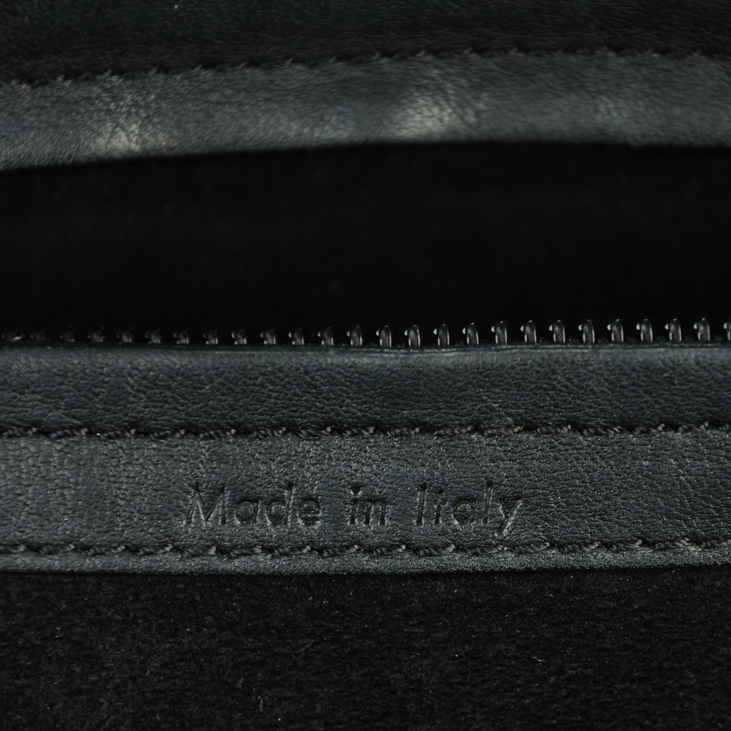 Supple Calfskin Medium Phantom Luggage Black