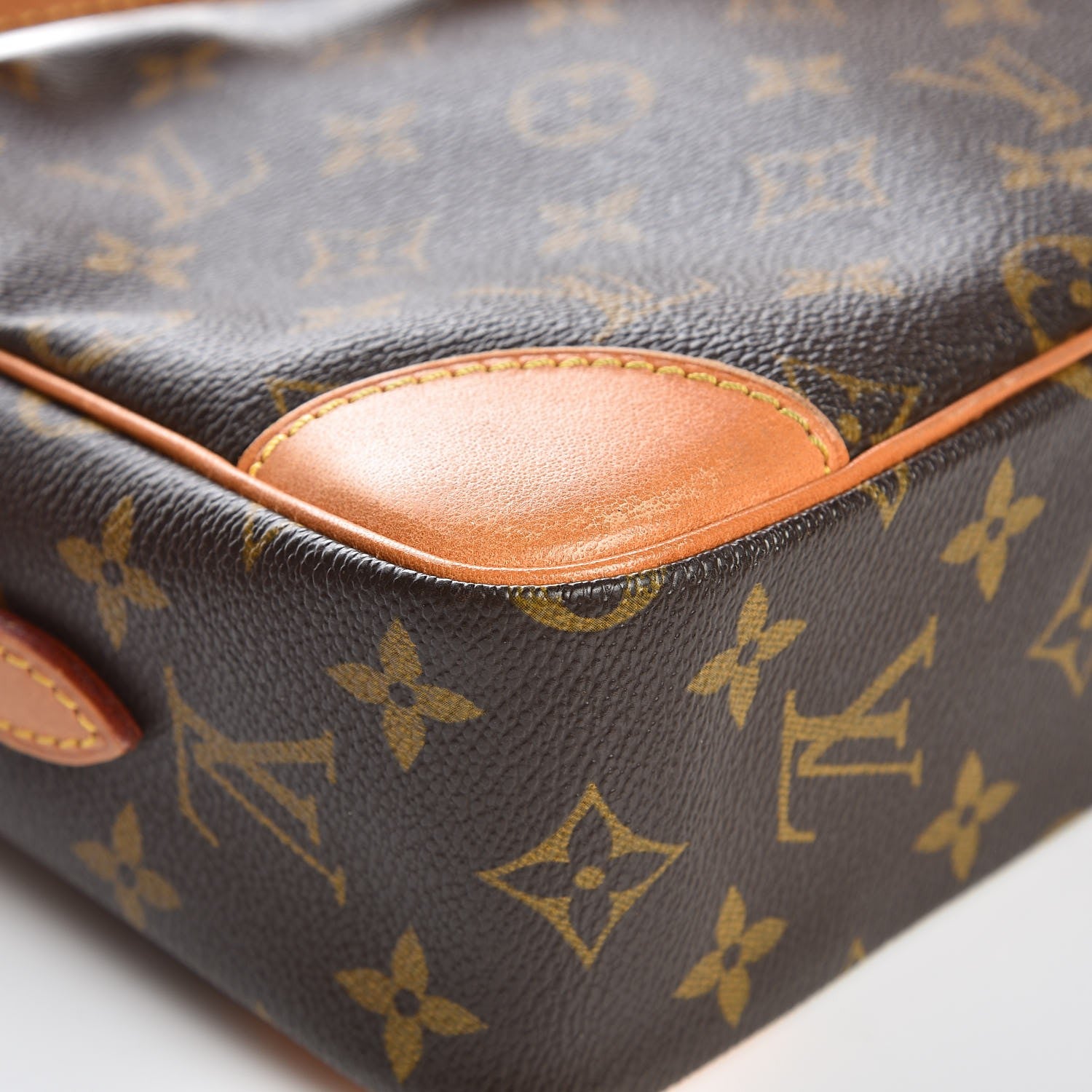 Louis Vuitton Monogram Trocadero 27 11 of 17